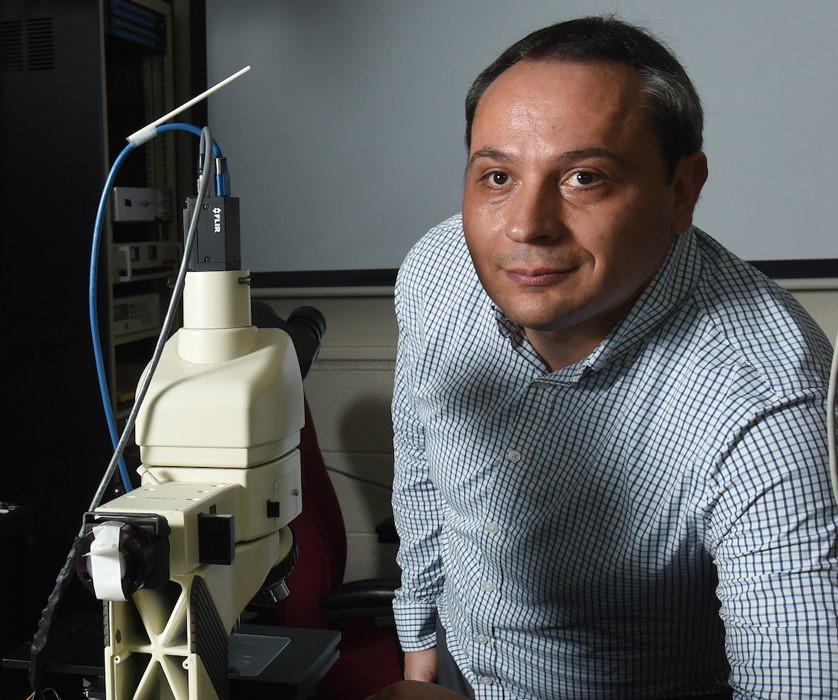 Professor Awarded Patent for Innovative AI-Driven Microscopy Technology